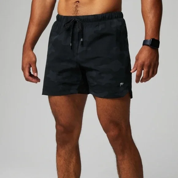 NWT, Fabletics, The One Short 5in, Black Tactical Camo, XXL - Picture 3 of 5